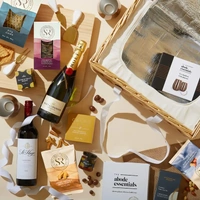 Luxurious Picnic Gift Hamper