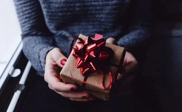 5 Unique Corporate Gift Ideas Your Customers Will Love
