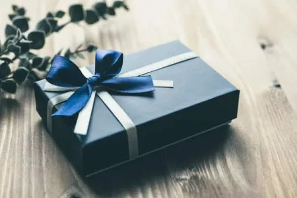 What to Put in a Gift Box